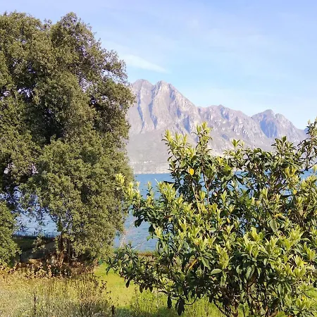 Lilli Apartament Riva di Solto